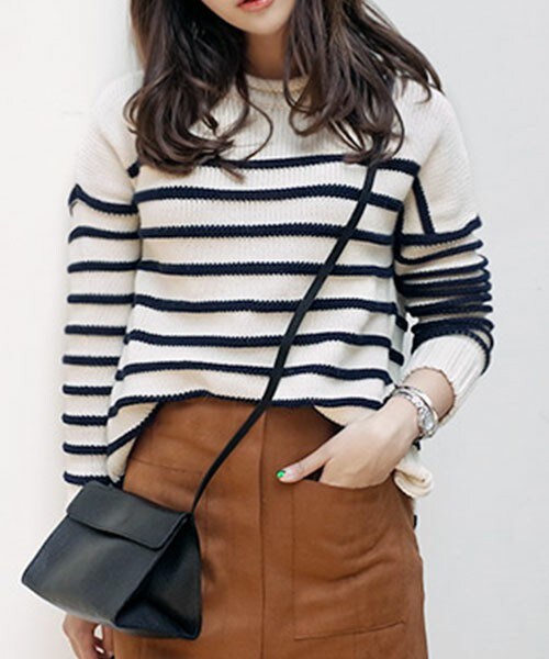 DHOLIC（ディーホリック）の「ロールネックボーダーニットセーター（ニット/セーター・レディース・アクアグリーン/ネイビーA/ネイビーB/ワイン・FREE）」の3枚目の写真