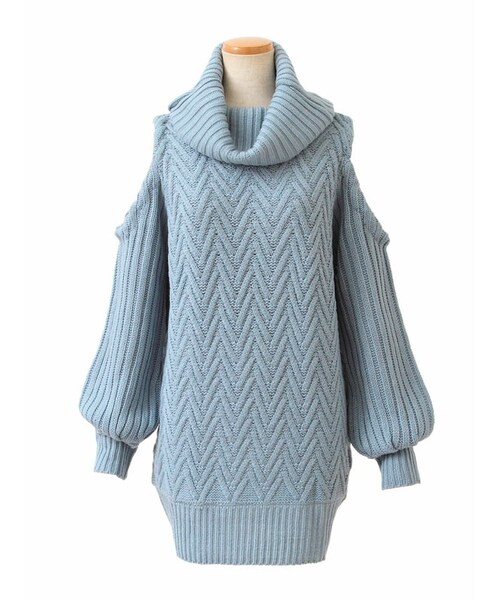 Newlyme（ニューリーミー）の「肩開きオフタートルニットトップス（トップス・レディース・ボルドー/スモークブルー/ブラック/オフホワイト・M/L）」の4枚目の写真