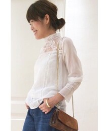 Deuxieme Classe（ドゥーズィエムクラス）の「ハイネック レース