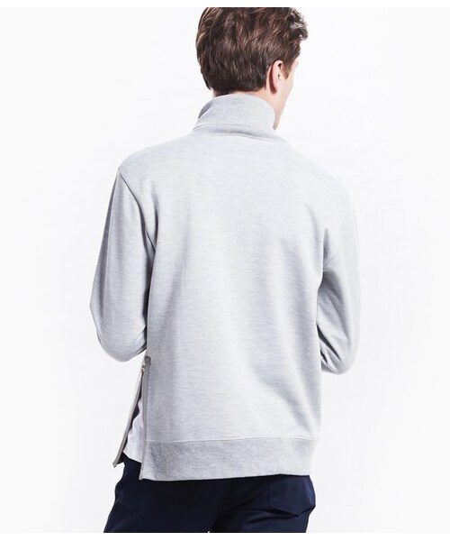 ADAM ET ROPE'(アダムエロペ)の「TCダンボール タートルネック(トップス・メンズ・グレー/ホワイト系/ネイビー・M/L)」の10枚目の写真