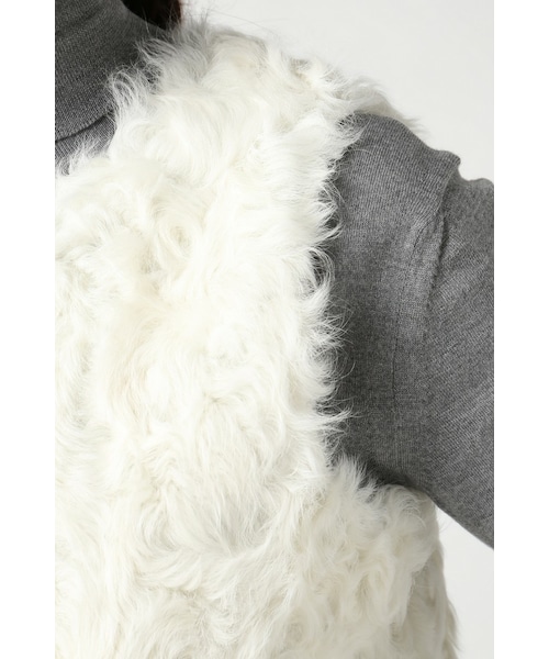 極美品✨カルガンラム　リアルファーベスト　M　白 IENA（イエナ）の「カルガンラム ファーベスト（）」 - WEAR