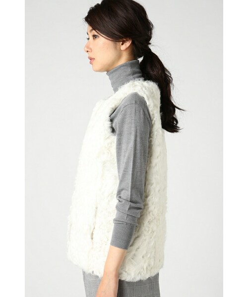 極美品✨カルガンラム　リアルファーベスト　M　白 IENA（イエナ）の「カルガンラム ファーベスト（）」 - WEAR