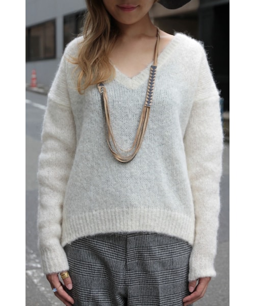 JOURNAL STANDARD relume（ジャーナルスタンダード　レリューム）の「《予約》ALPACA BRUSH Vネックプルオーバー◆（トップス・レディース・グレーA/ホワイト/ブラウン・フリー）」の10枚目の写真