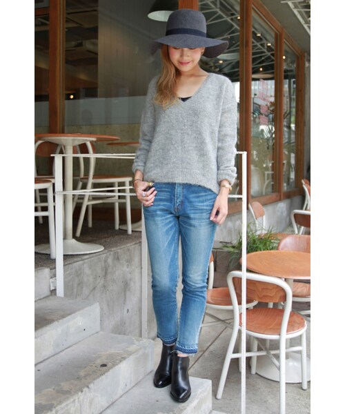 JOURNAL STANDARD relume（ジャーナルスタンダード　レリューム）の「《予約》ALPACA BRUSH Vネックプルオーバー◆（トップス・レディース・グレーA/ホワイト/ブラウン・フリー）」の4枚目の写真