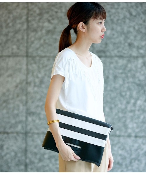 ADAM ET ROPE'（アダムエロペ）の「ボーダー3WAYクラッチ（バッグ・レディース・ホワイト系/キャメル系・M）」の12枚目の写真