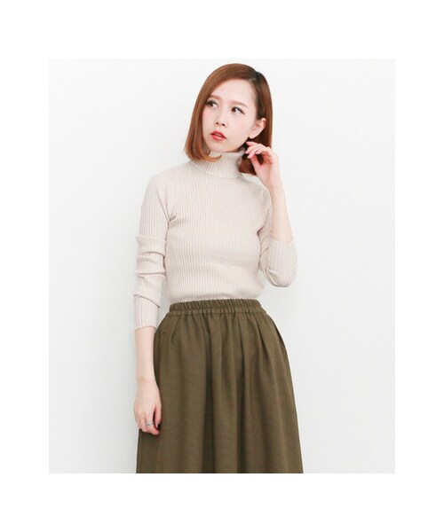 KBF（ケイビーエフ）の「ワイドリブタートル（トップス・レディース・CAMEL/T.GRAY/OFF/GREEN/BLACK・one）」の6枚目の写真