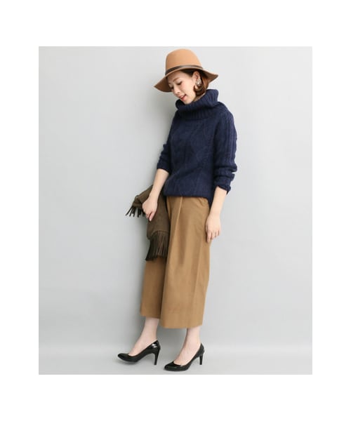 URBAN RESEARCH ROSSO WOMEN（アーバンリサーチ　ロッソ）の「タッククロップドパンツ（パンツ・レディース・IVORY/CAMEL/NAVY・FREE）」の6枚目の写真