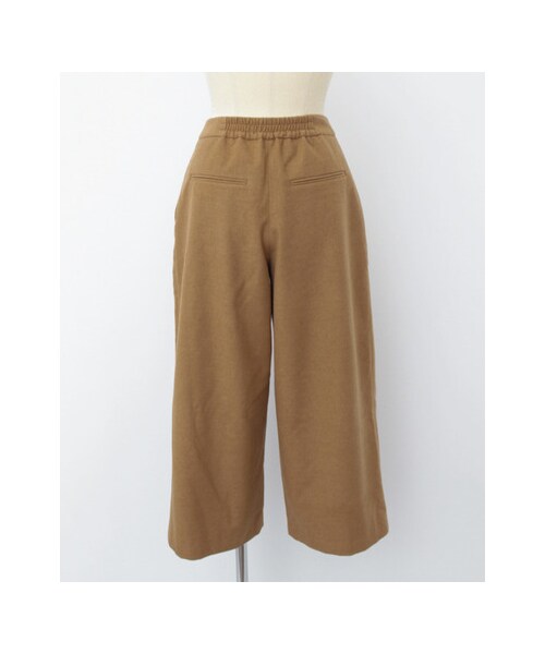 URBAN RESEARCH ROSSO WOMEN（アーバンリサーチ　ロッソ）の「タッククロップドパンツ（パンツ・レディース・IVORY/CAMEL/NAVY・FREE）」の15枚目の写真