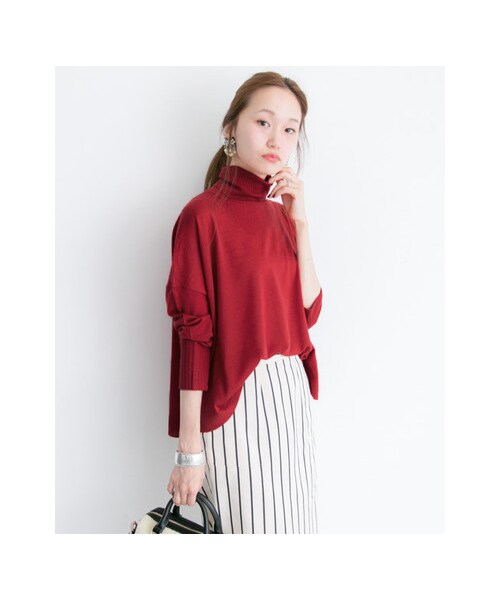 URBAN RESEARCH（アーバンリサーチ）の「ワイドタートルプルオーバー（トップス・レディース・OFF/RED/NVY・FREE）」の4枚目の写真