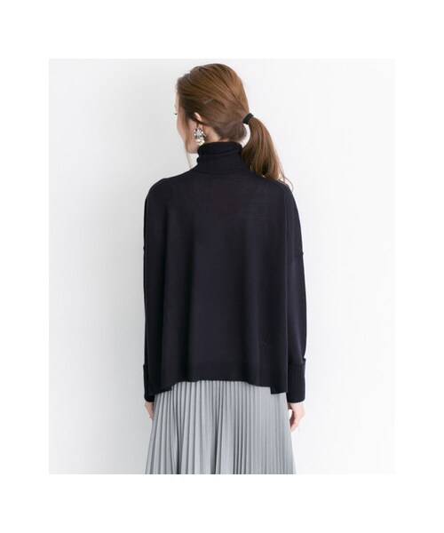 URBAN RESEARCH（アーバンリサーチ）の「ワイドタートルプルオーバー（トップス・レディース・OFF/RED/NVY・FREE）」の11枚目の写真