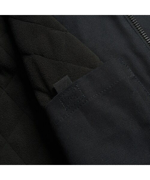 Carhartt(カーハート)の「ACTIVE JACKET - Black(ジャケット/アウター・メンズ・Black・S/M/L)」の3枚目の写真