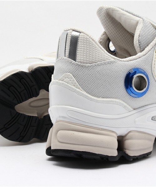 Adidas x Raf Simonsの「Adidas x Raf Simons ボルト付スニーカー（スニーカー・メンズ・ホワイト・9/8）」の7枚目の写真