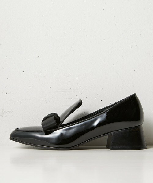 Pippichic(ピッピシック)の「PIPPI リボンタイローファー(ドレスシューズ)」 WEAR