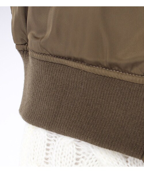mysty woman(ミスティウーマン)の「リブ付き中綿ジップアップブルゾン(ジャケット/アウター・レディース・カーキ/ブラック)」の8枚目の写真
