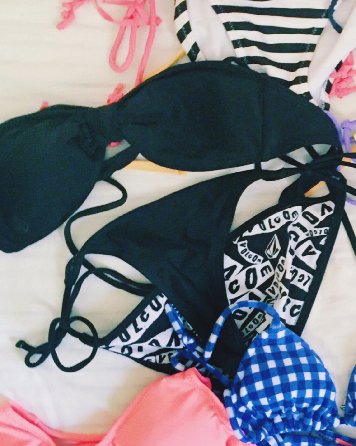 猪鼻ちひろ｜VOLCOMの水着を使ったコーディネート - WEAR