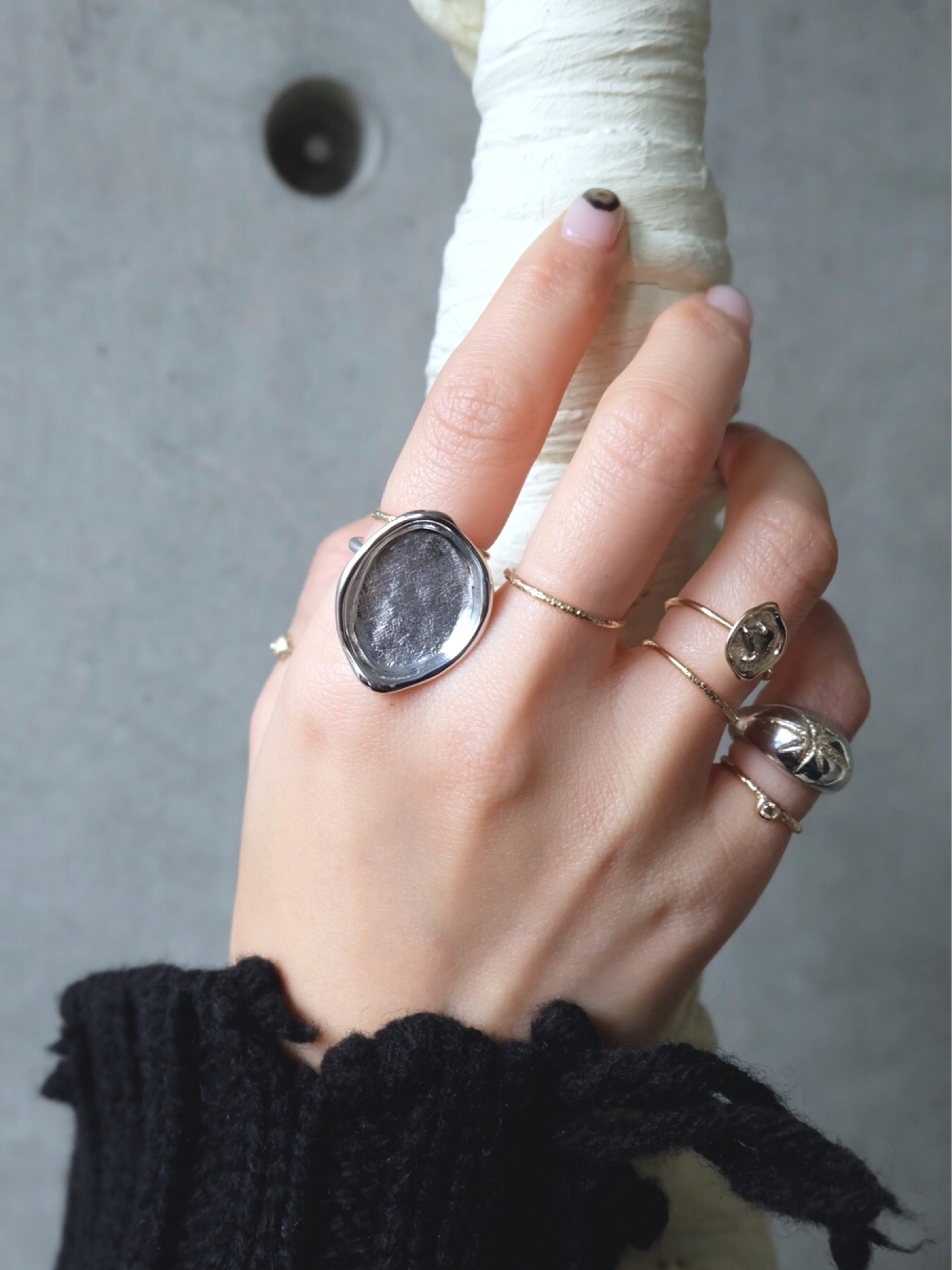 un by Tomoyo yoshida フルールペタルリング un by Tomoyo yoshida フルールペタルリング - メルカリ