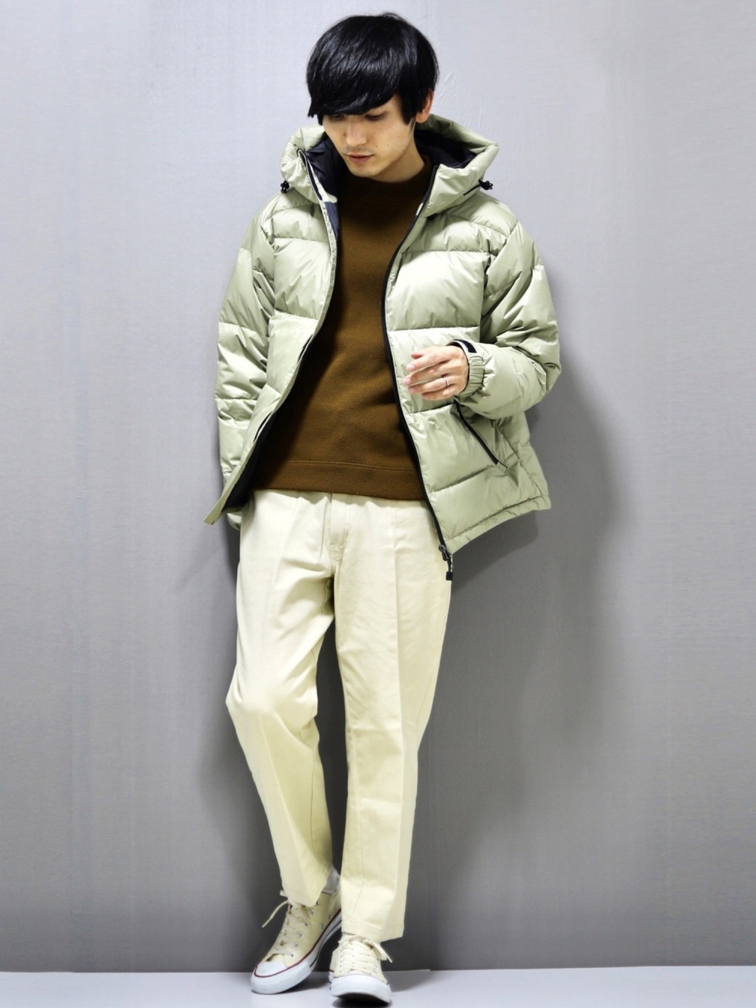 THE NORTH FACEのニット/セーターを使った「ダウンジャケット」の 