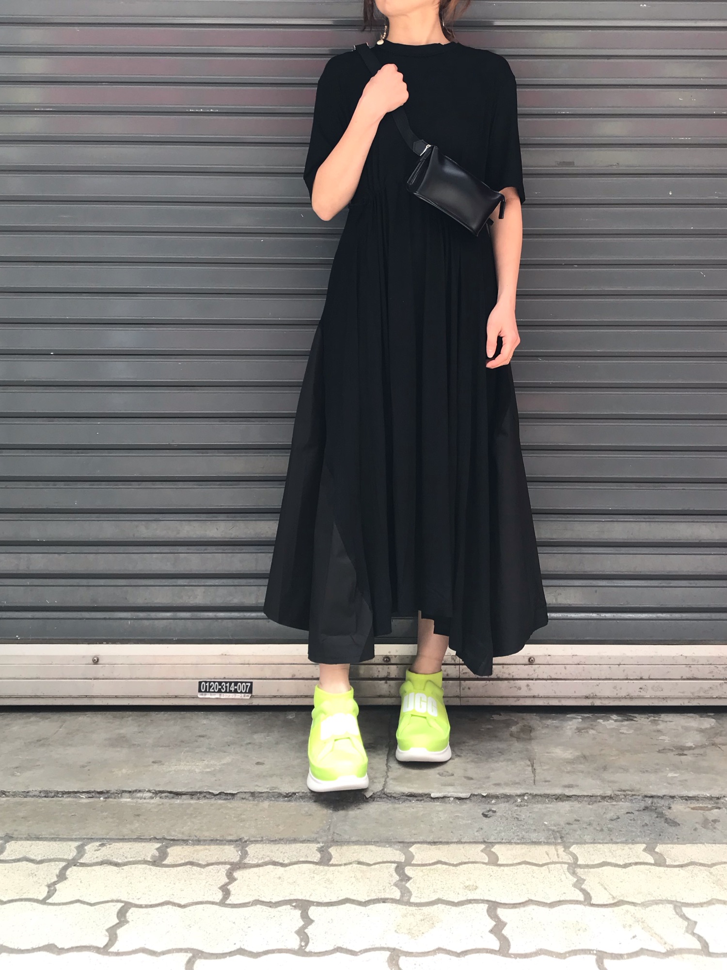 UGG ニュートラ スニーカー ネオン UGG アグ スニーカー スリッポン ニュートラ ネオン レディース