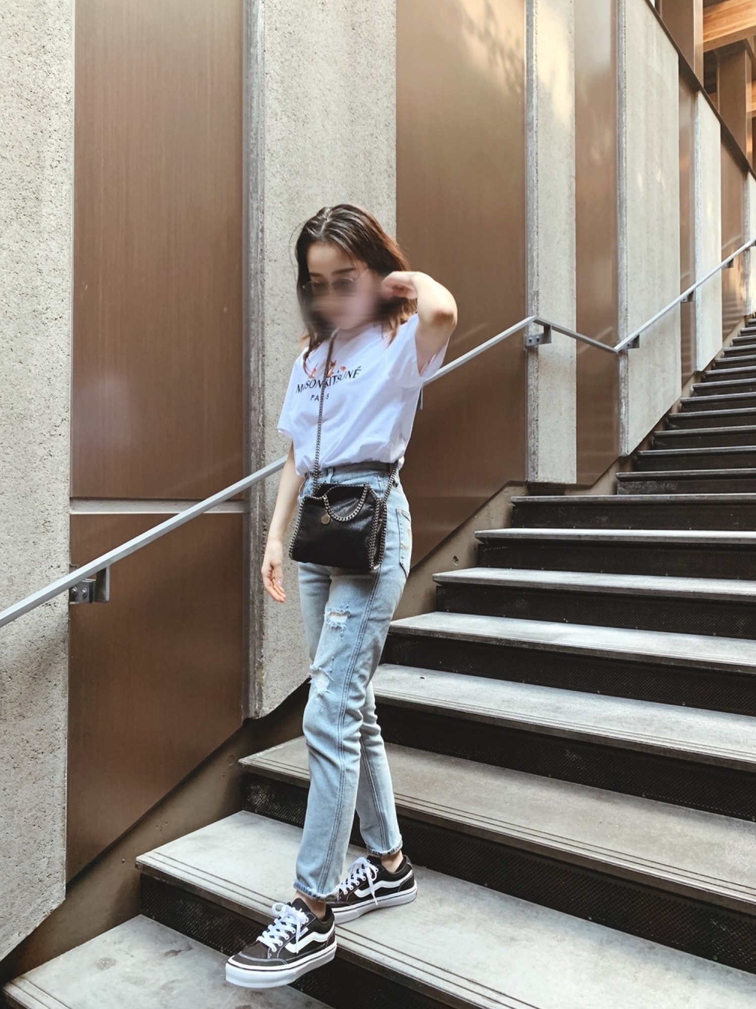 デニムパンツを使った「メゾンキツネ# MAISON KITSUNE」の