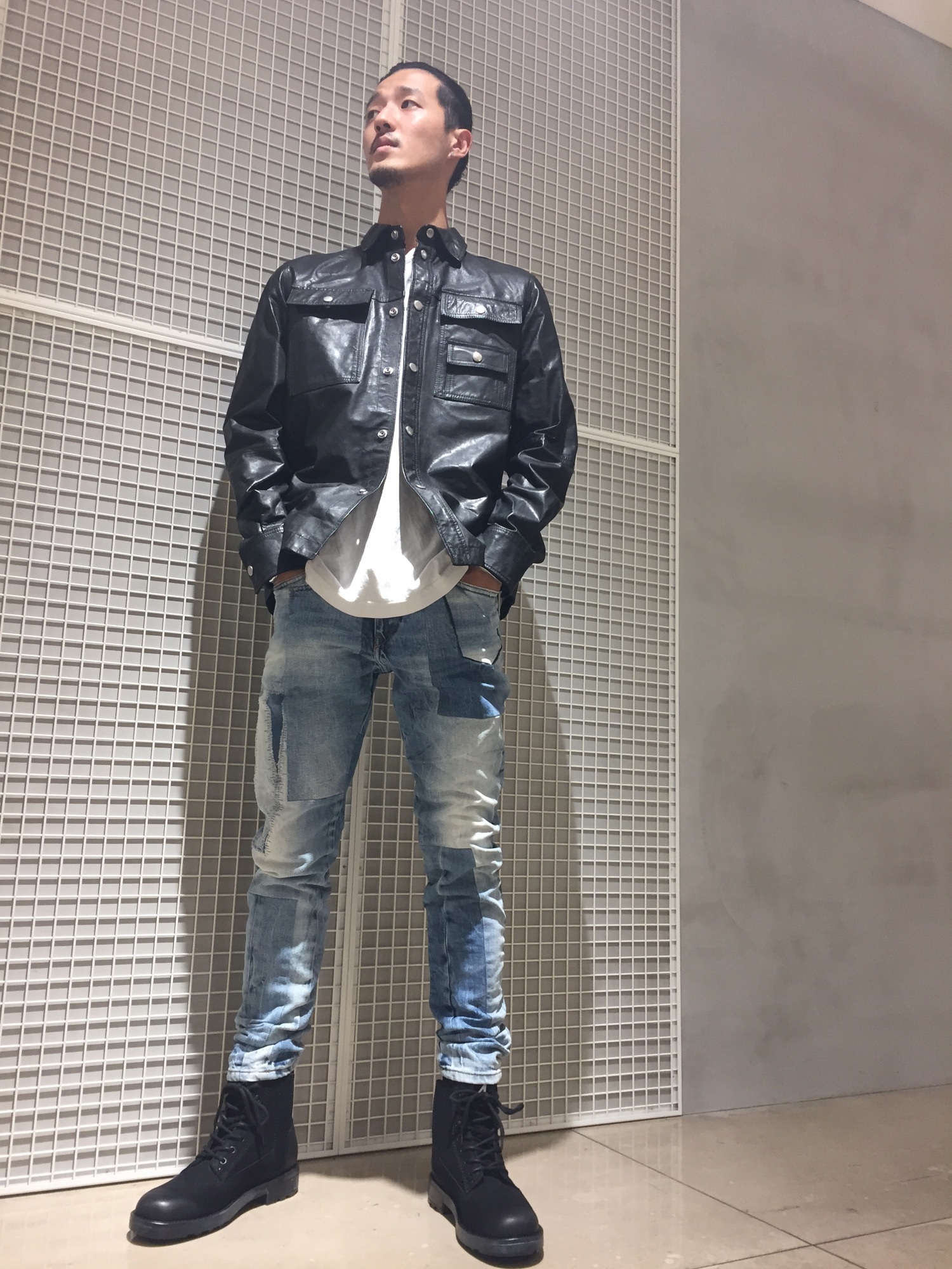 DIESEL（ディーゼル）の「メンズ シワ加工 レザー シャツジャケット 