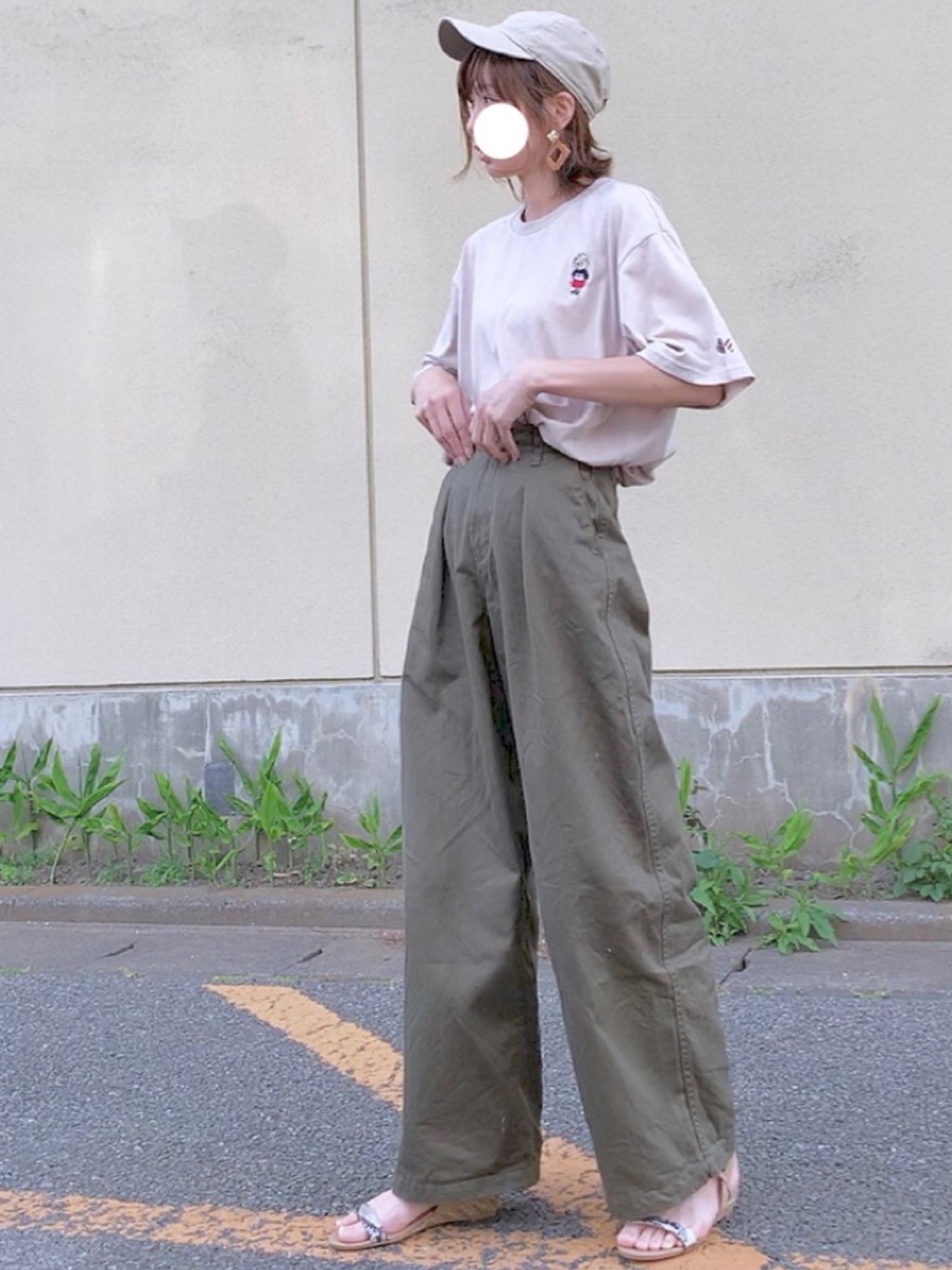 TODAYFUL（トゥデイフル）の「スーパーワイドチノパンツ（その他