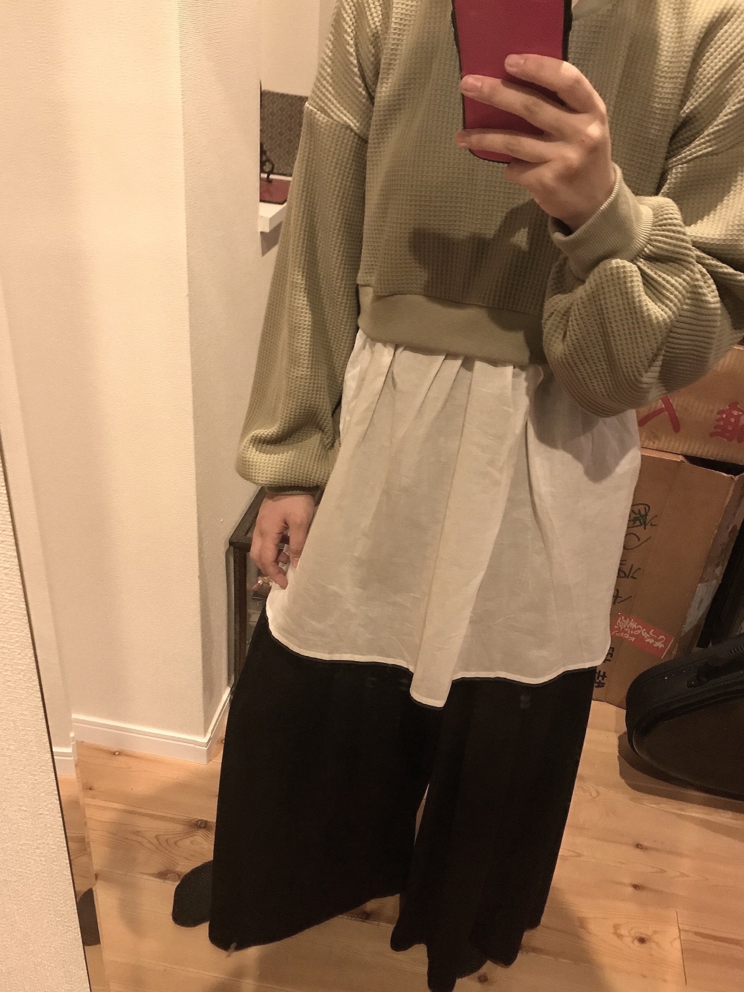 【税込】 UNIQLO（ユニクロ）の「タックフレアスカンツ（その他パンツ 指輪・リング
