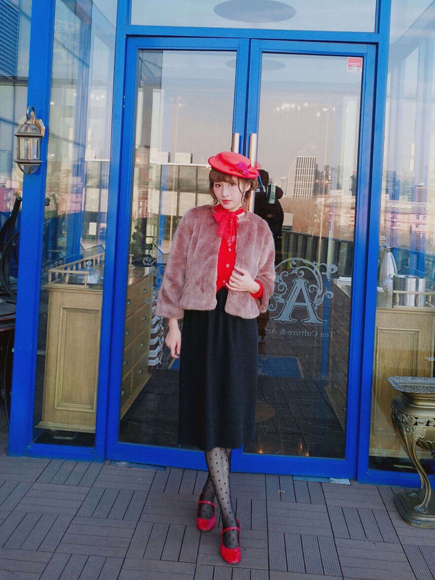 Fifi CHACHNILのカーディガン/ボレロを使った人気ファッション