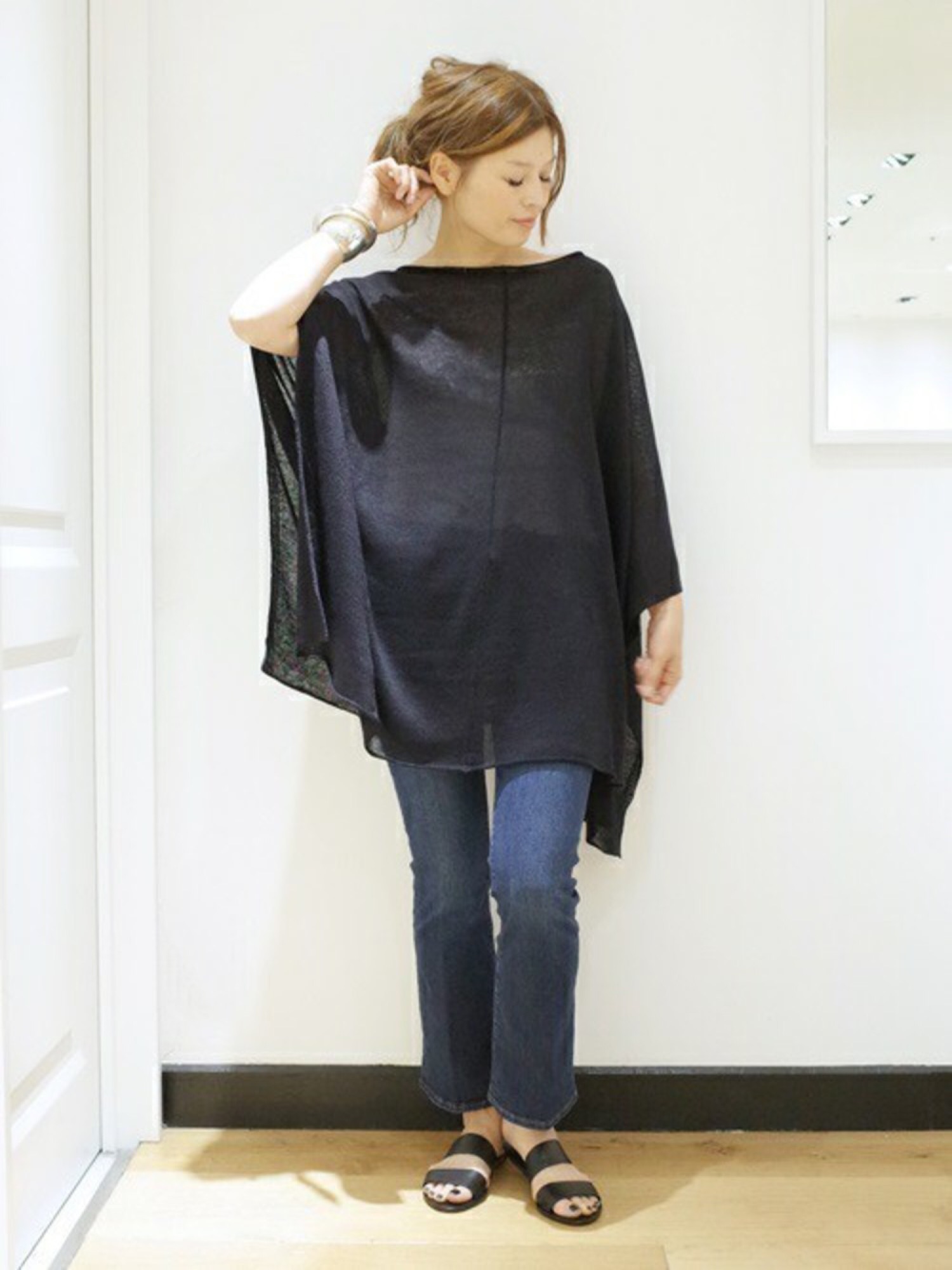 Deuxieme Classe（ドゥーズィエムクラス）の「Linen Cape