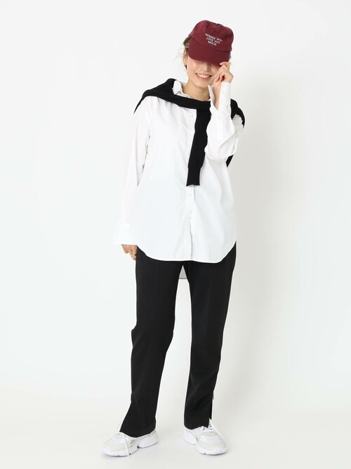 Deuxieme Classe（ドゥーズィエムクラス）の「スリットテーパード