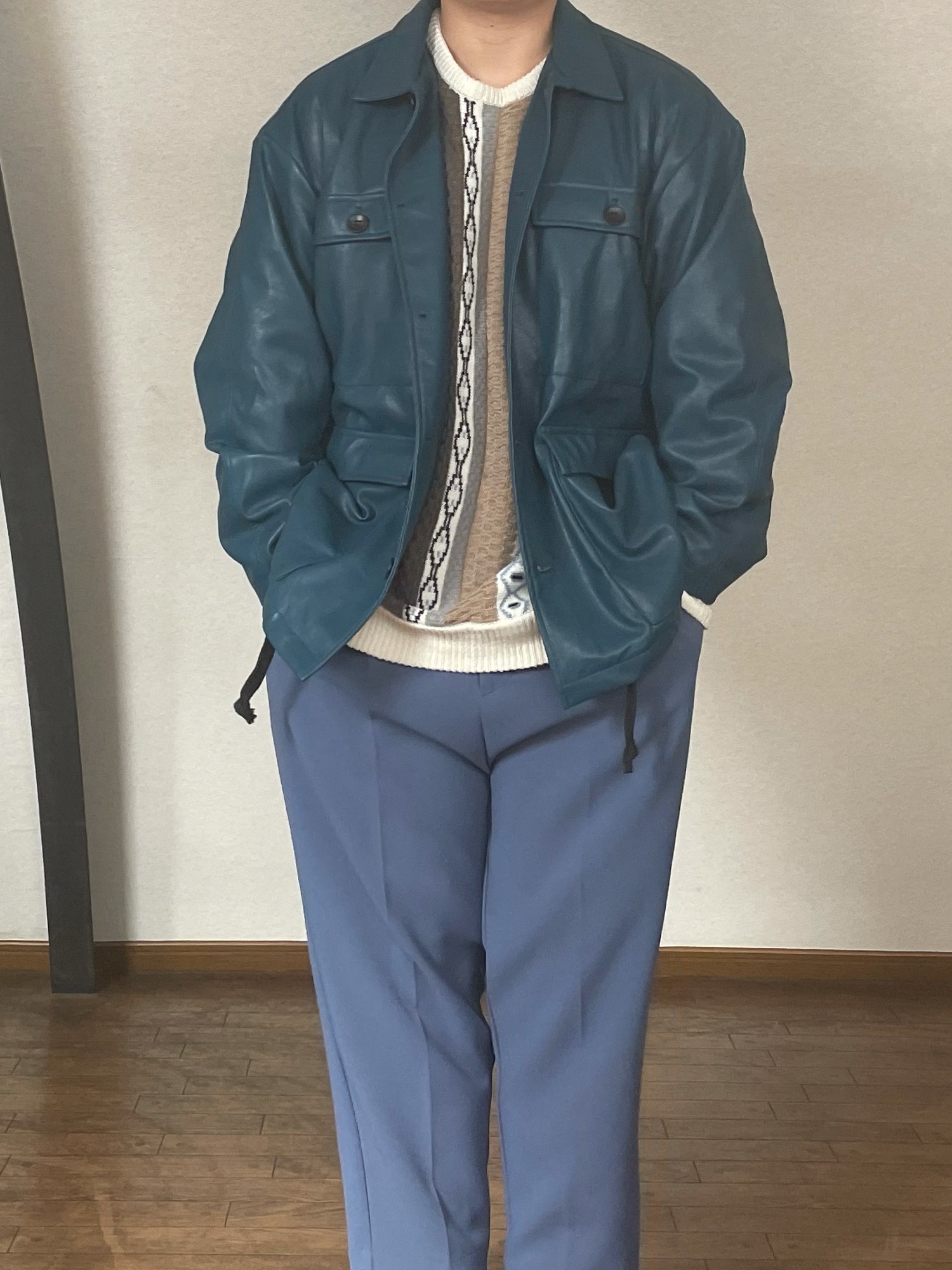 Lui's（ルイス）の「NEWアンクルカット 梨地テーパードパンツ