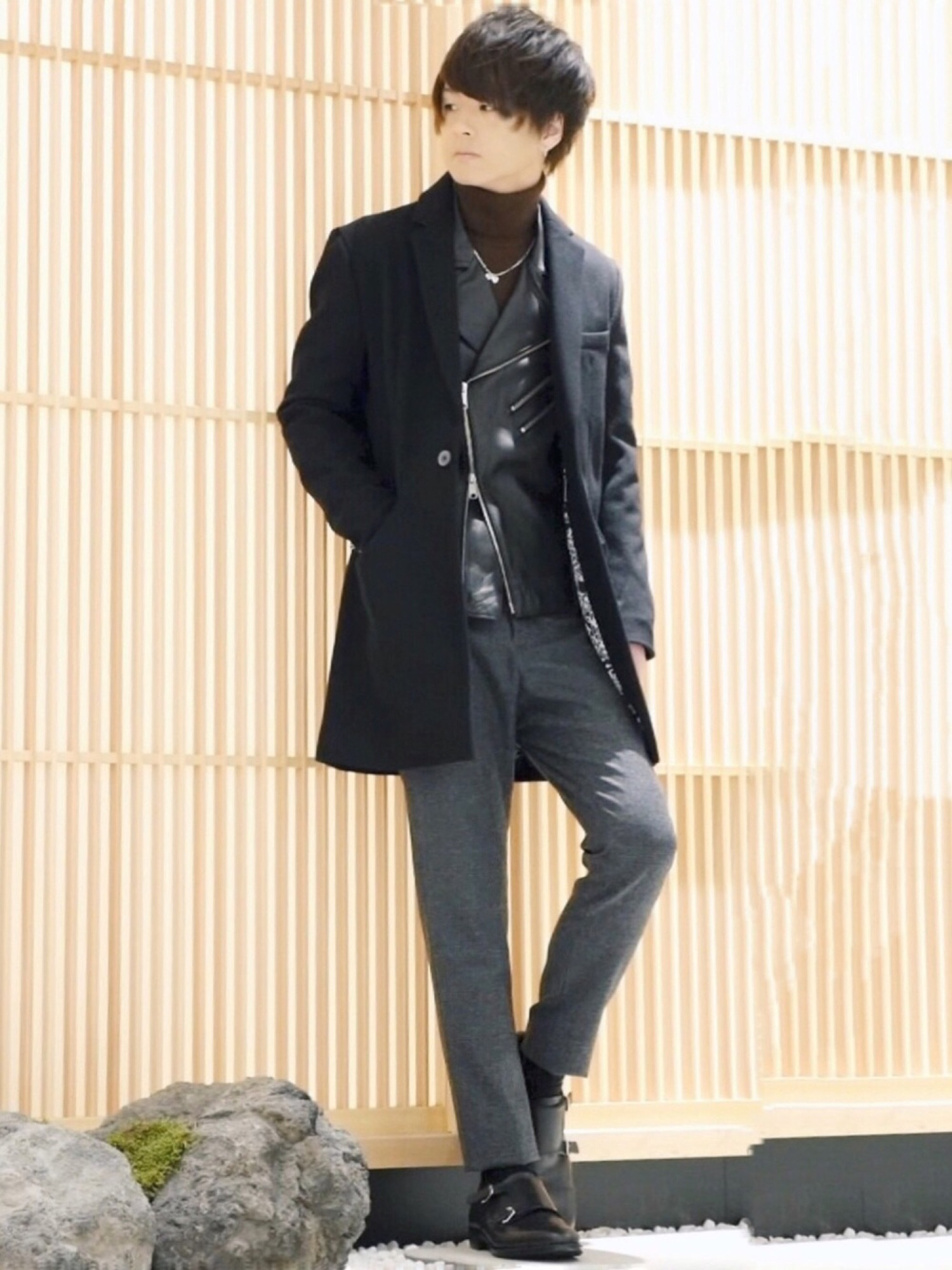 ピークドラペルチェスターコート(1 BLACK): Dessin de mode