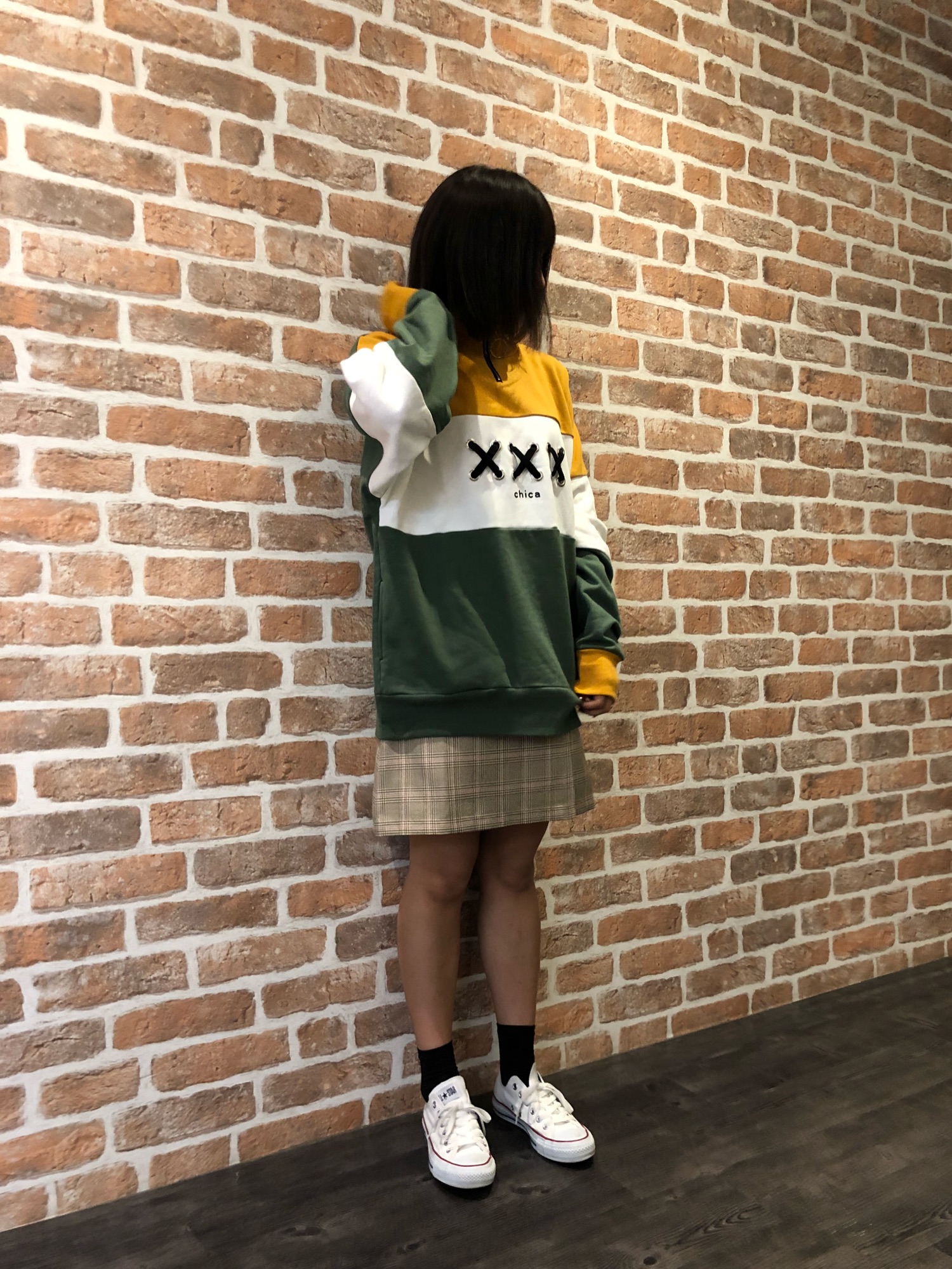 Chica/チカ/トリコロールスウェットを使った人気ファッション 