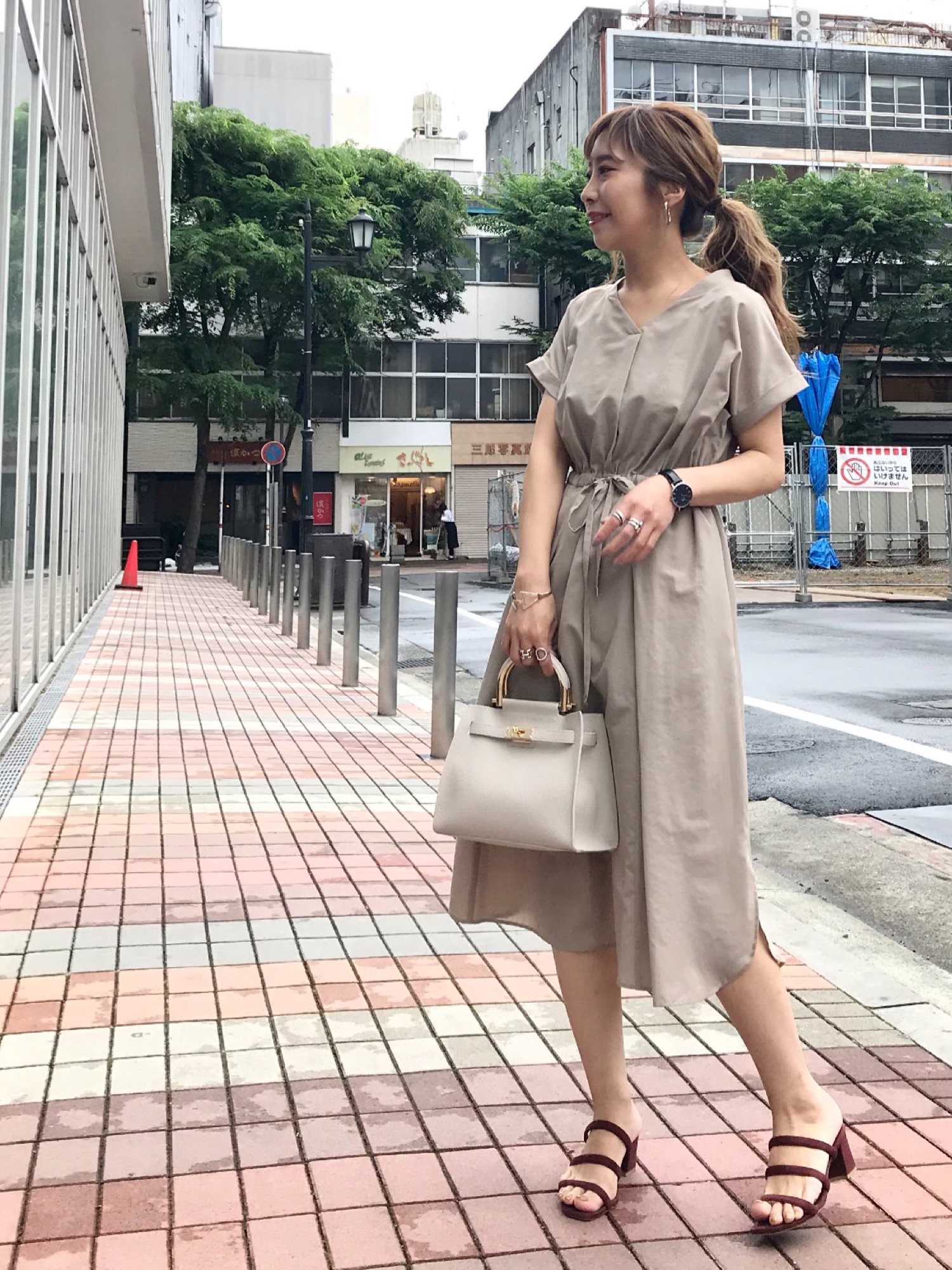 アーバンリサーチ エアリーソフトフレンチスリーブ ワンピース 新品 URBAN RESEARCH エアリーソフトフレンチスリーブワンピース