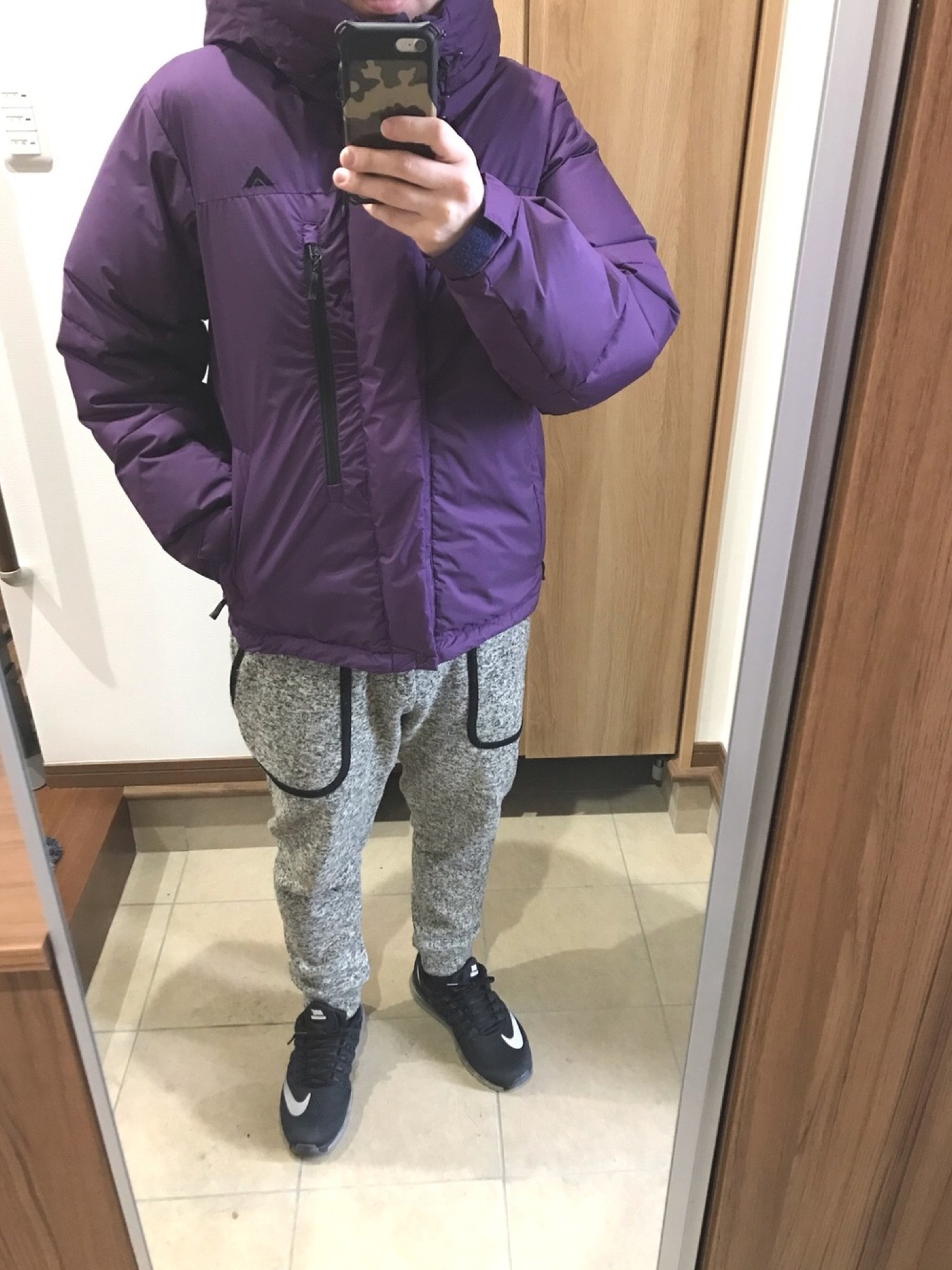 【河田フェザー×BAYFLOW】 BAYFLOW フード付き紫ダウンジャケット BAYFLOW（ベイフロー）の「【河田フェザー×BAYFLOW】フードブルゾン
