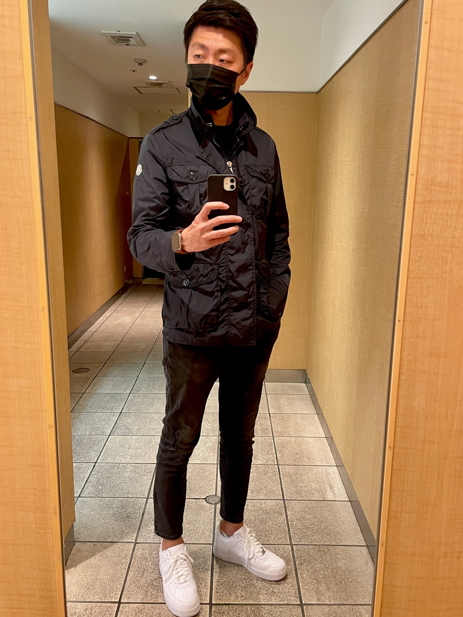 MONCLER（モンクレール）の「Moncler Levens Shell Jacket（テーラード