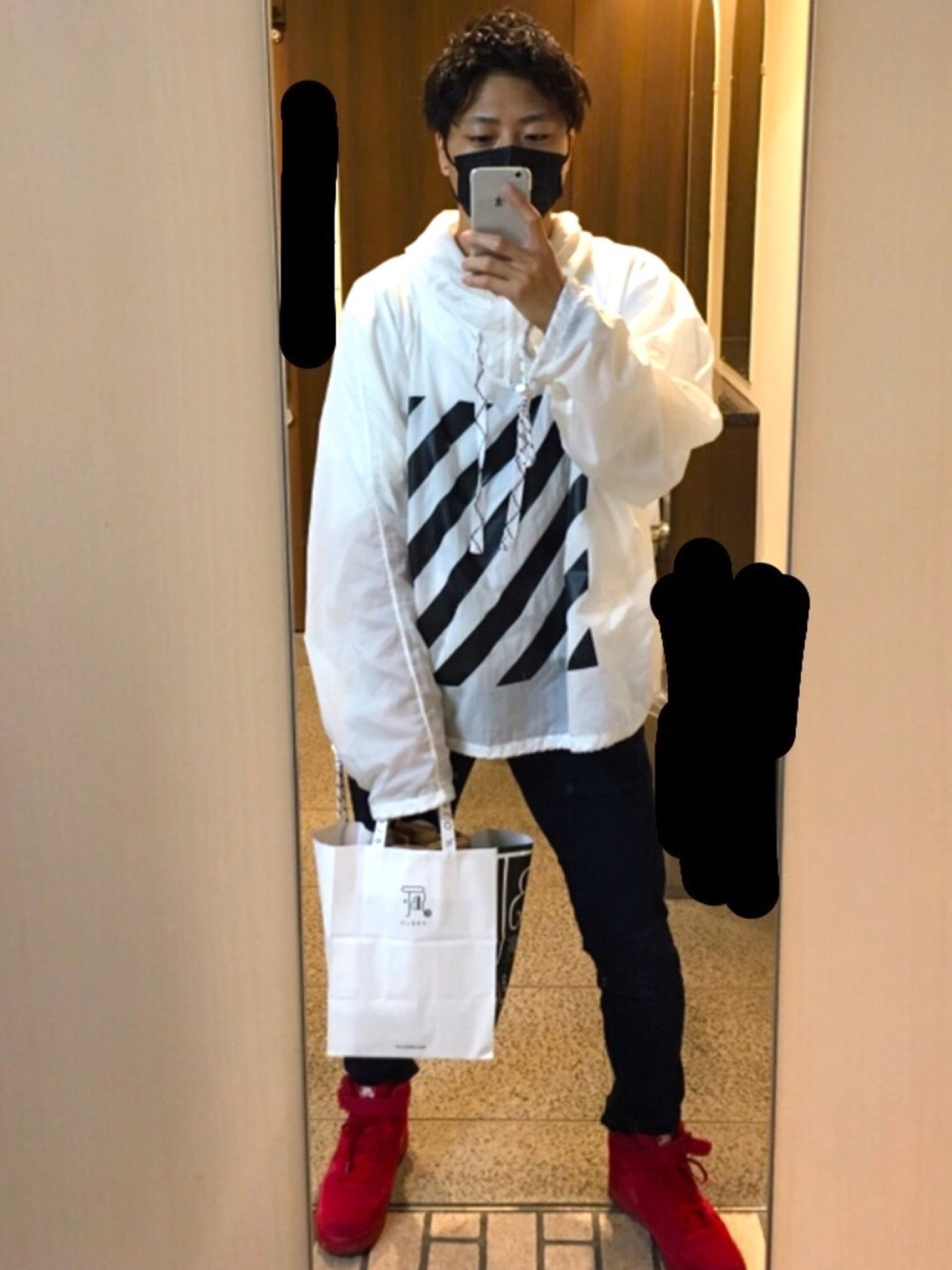 off whiteのナイロンジャケット（ホワイト系）を使ったメンズ人気