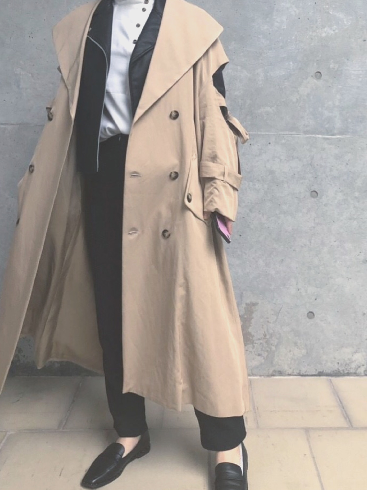 美品♡アンスリード　ショルダーデザイントレンチコート　ベージュ　日本製　フリー 美品♡アンスリード ショルダーデザイントレンチコート ベージュ