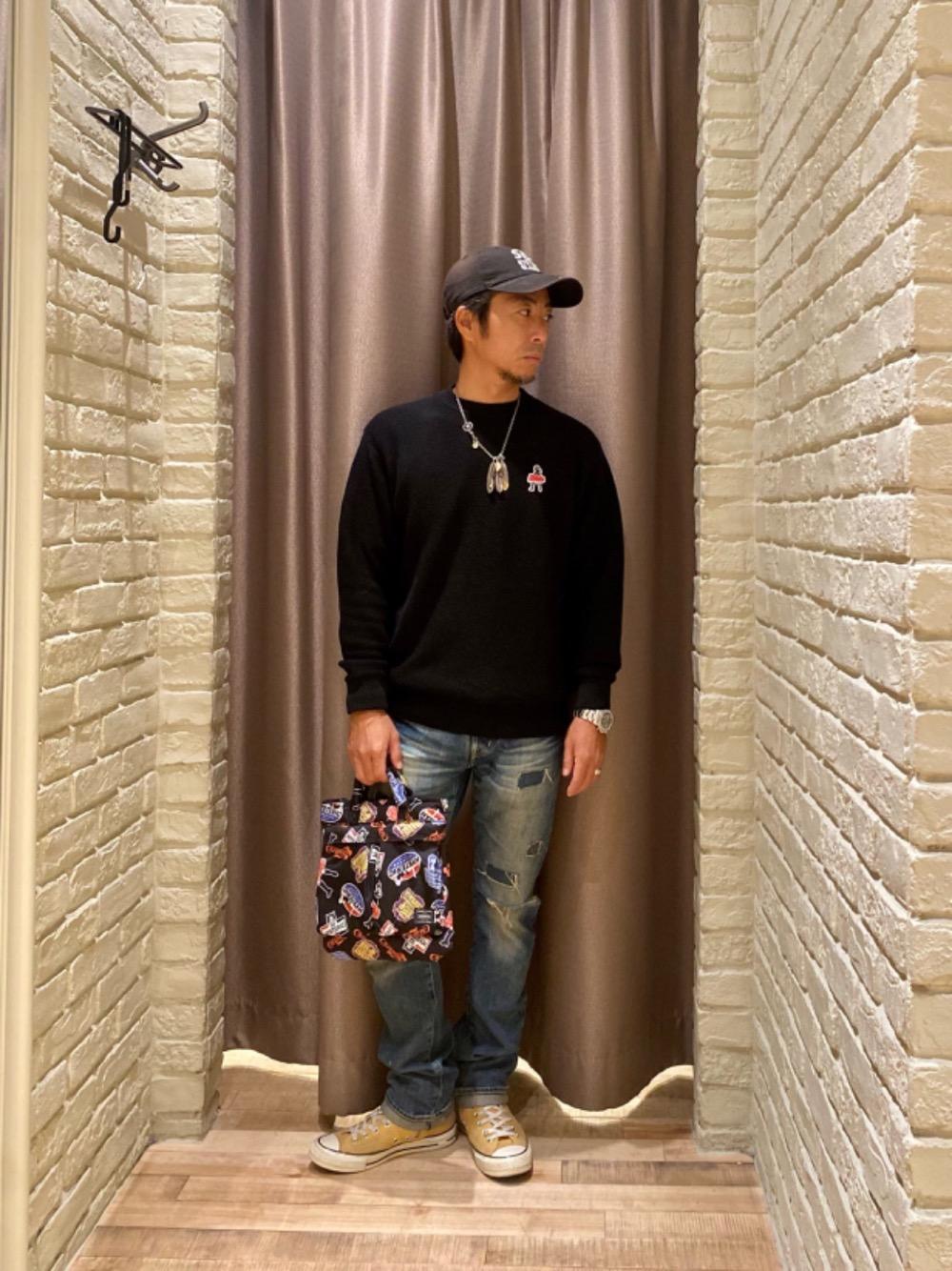PORTER/CLASSIC STICKERS柄 2WAYミニヘルメットバッグを使った人気
