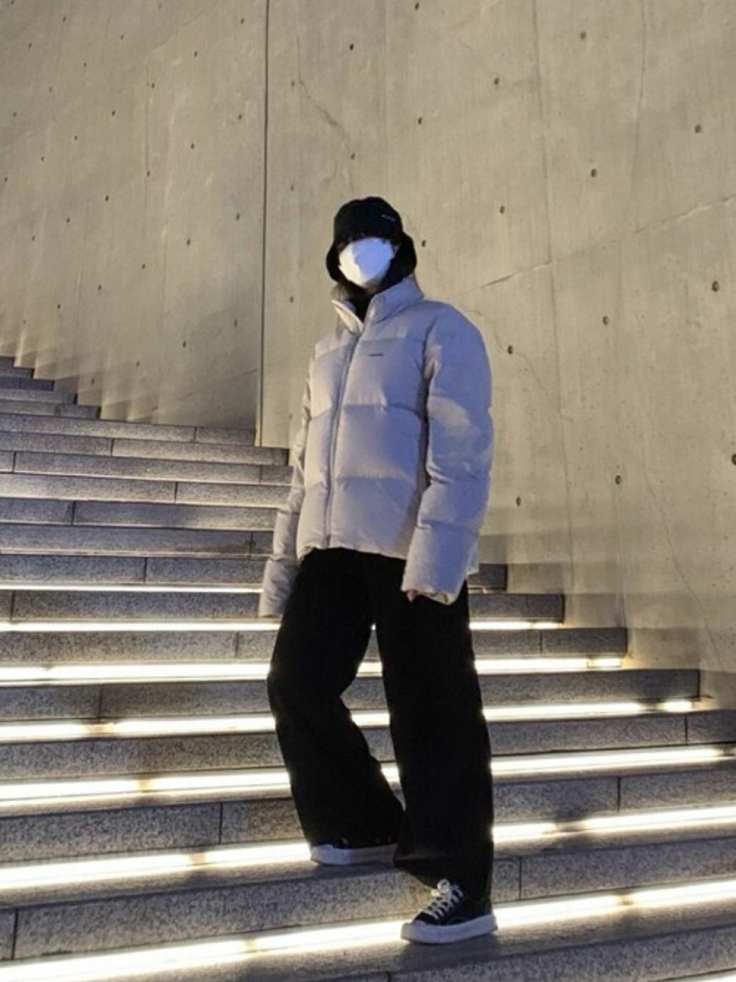 VIVASTUDIO（ビバスタジオ）の「LIGHT WEIGHT DOWN PARKA（ダウン
