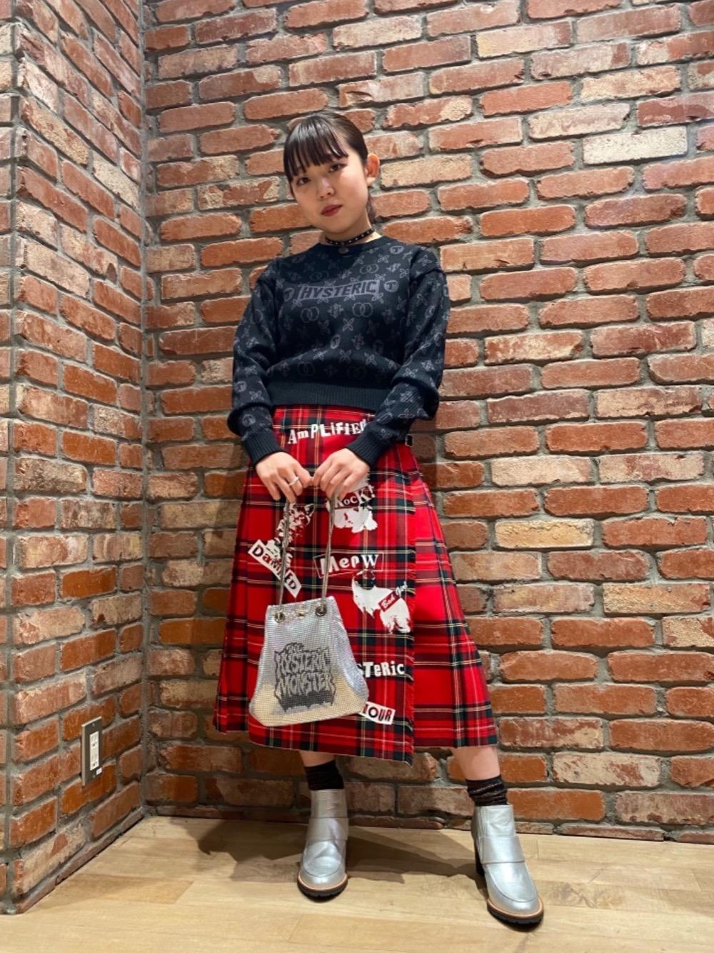 ヒステリックグラマー　MONOGRAM柄ジャカード ショートプルオーバー HYSTERIC GLAMOUR（ヒステリックグラマー）の「MONOGRAM柄ジャ