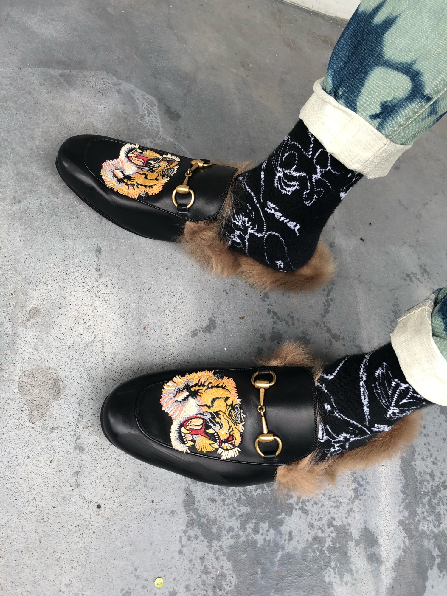 GUCCI プリンスタウン ミュール タイガー Gucci black princetown tiger - Gem