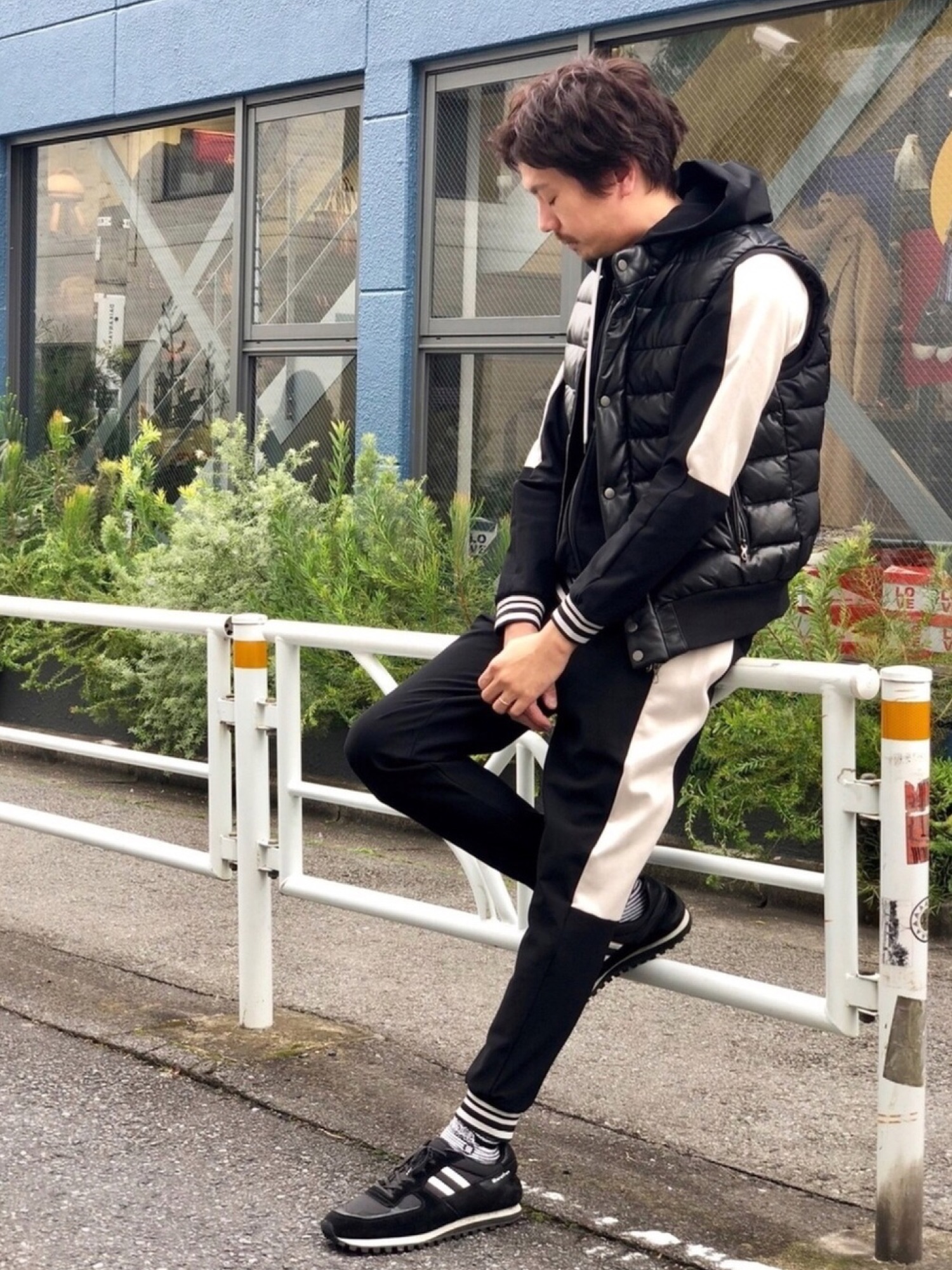 5351 POUR LES HOMMES（ゴーサンゴーイチプールオム）の「グローブ