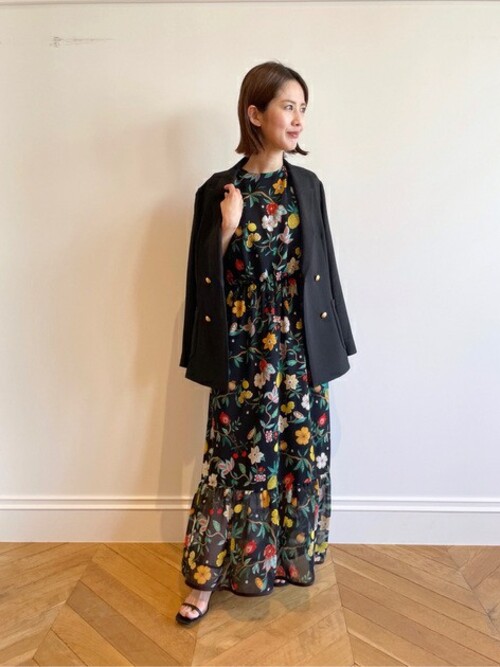 allureville ボタニカルフルーツプリントラッフルスリーブワンピース allureville（アルアバイル）の「ボタニカルフルーツプリントラッフル