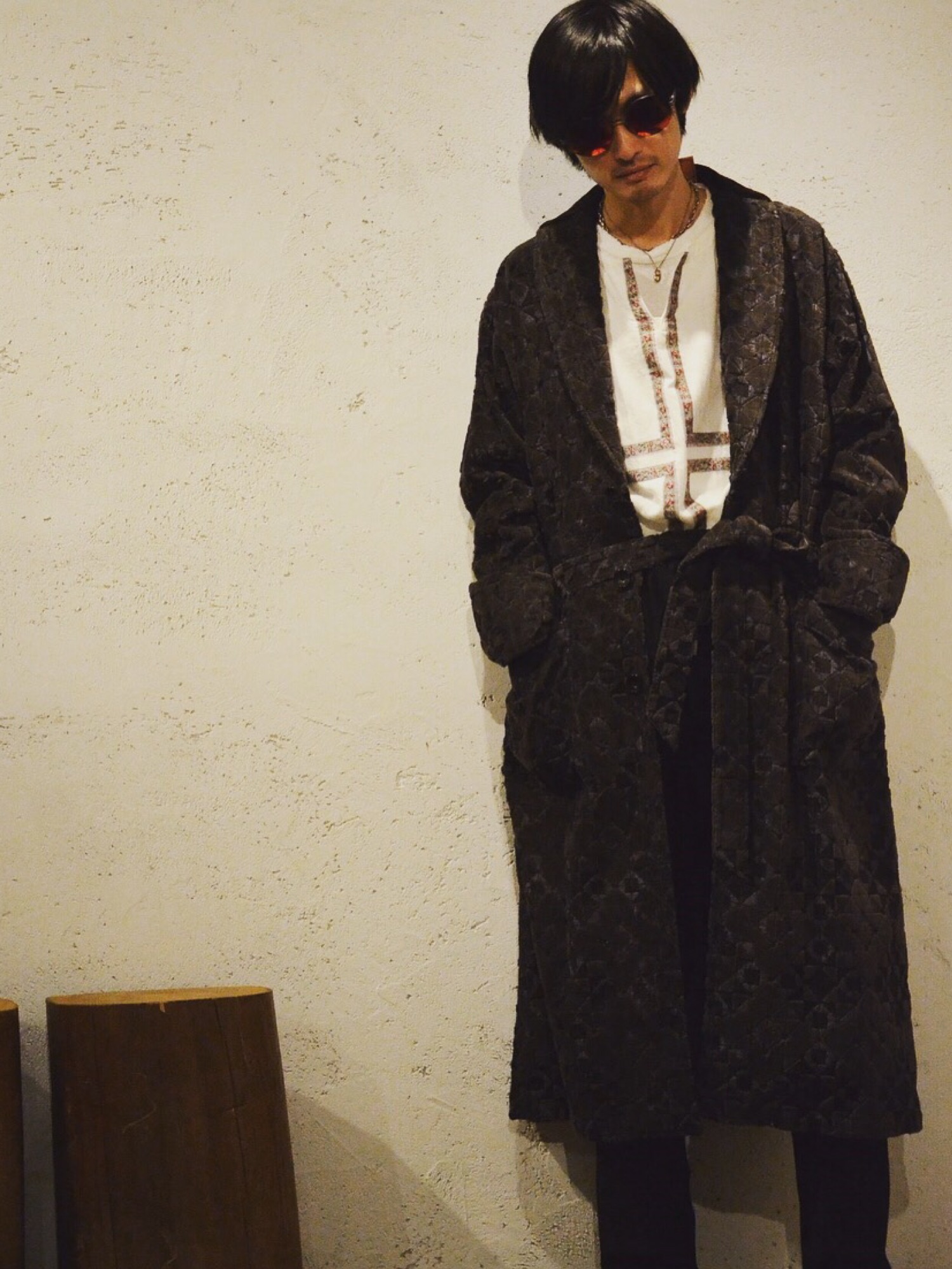 Iroquois（イロコイ）の「VELVET KILIM ショールカラーコート（その他