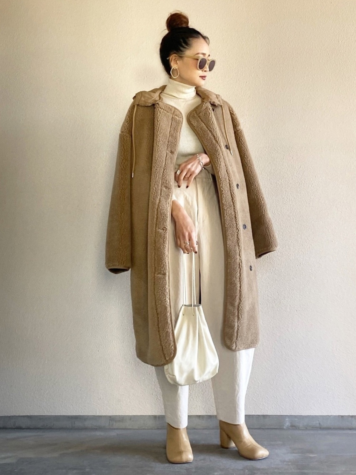 フーディリバーシブルボアコート ETRE TOKYO（エトレトウキョウ）の「リバーシブルフーディー