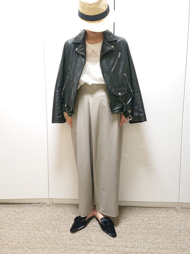 リヨセルリネンルーズペグトップパンツ 新品タグ付き リヨセルリネンルーズペグトップパンツ