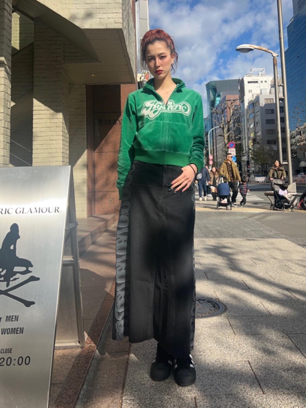 HYSTERIC GLAMOUR（ヒステリックグラマー）の「CREAMY LOGO ショート丈