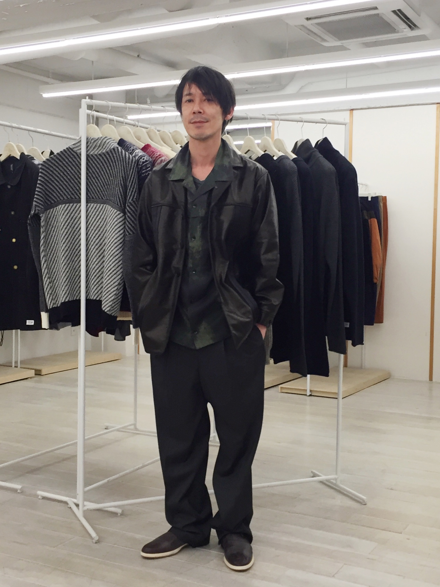 定価16.5万 FACTOTUM 18ss レザーカーコート ブラック 48 定価16.5万 FACTOTUM 18ss レザーカーコート ブラック 48 - メルカリ