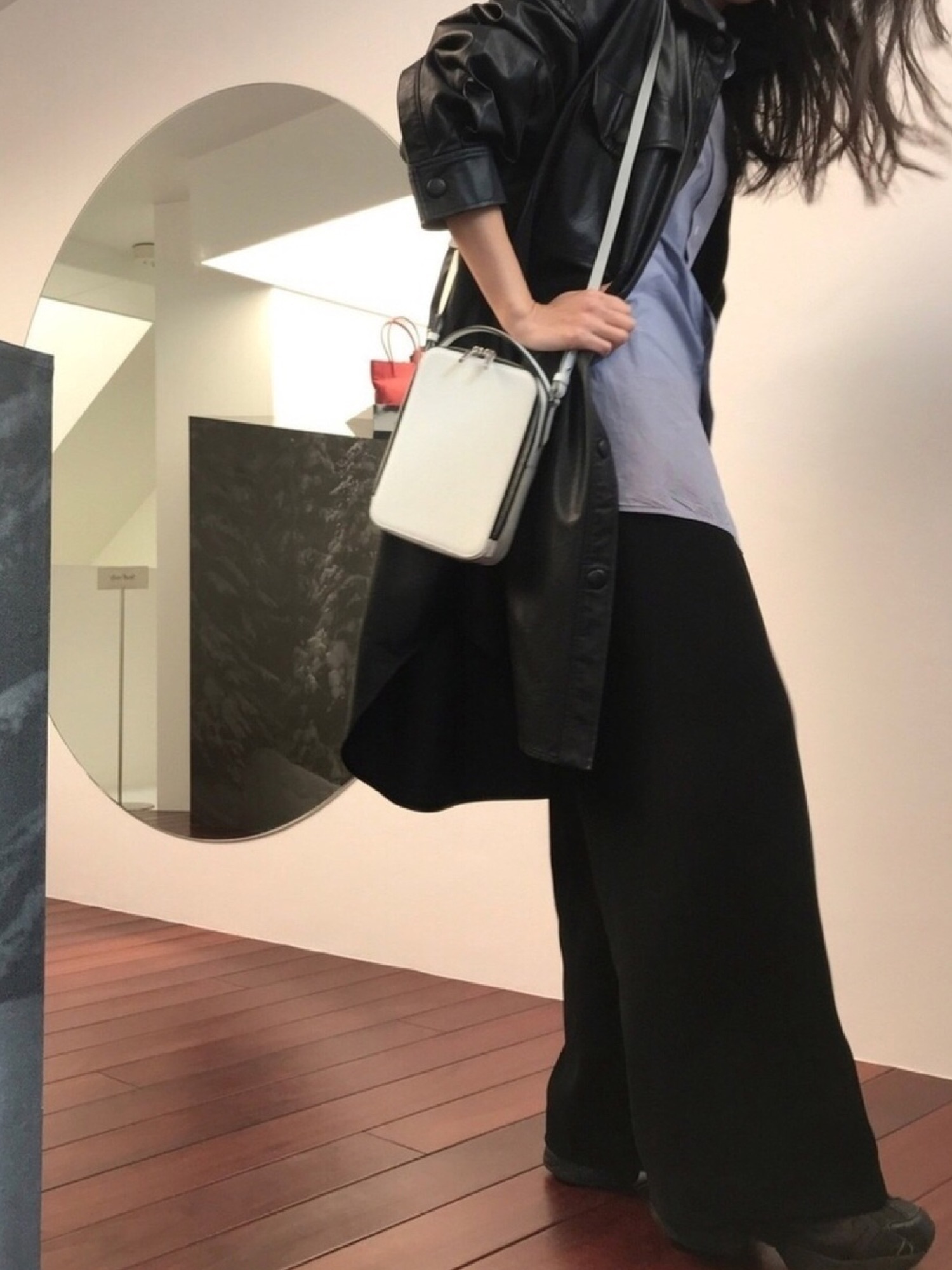 Epoi（エポイ）の「シキ スクエアポシェット（ショルダーバッグ）」 - WEAR