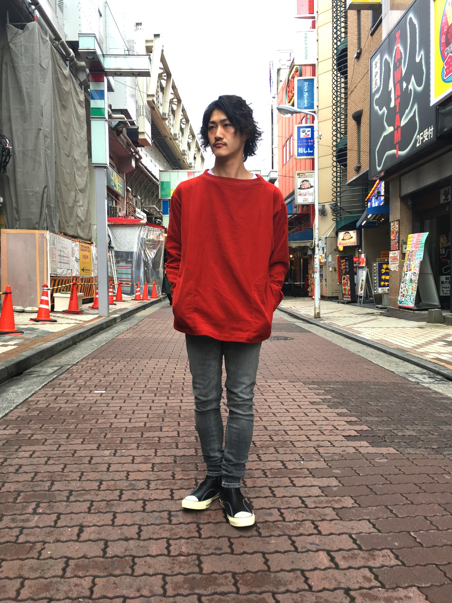 FAR EASTERN ENTHUSIASTのスニーカーを使った人気ファッション